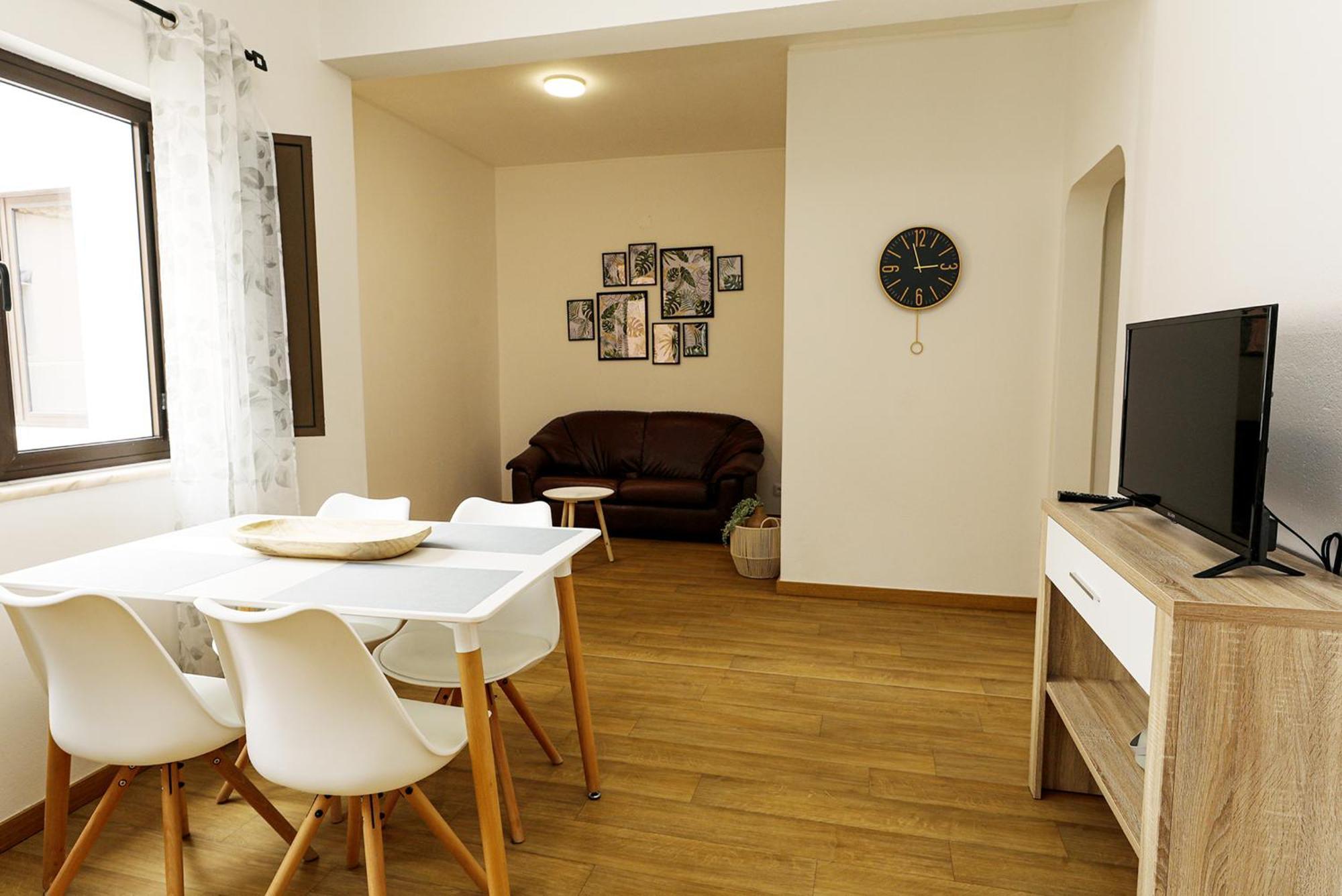 B87 - Windmill 2 Bed Apartment In Odiáxere Buitenkant foto