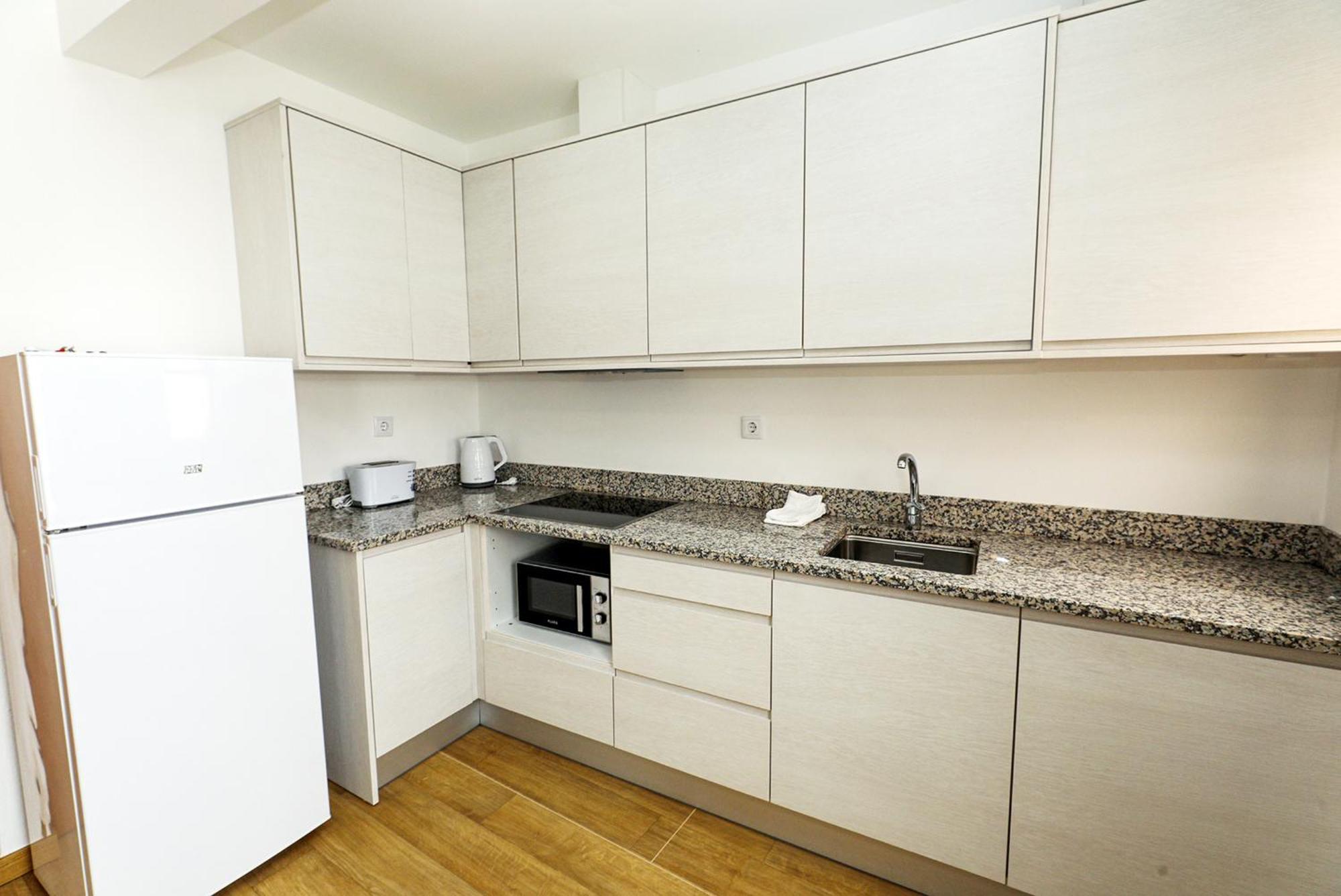 B87 - Windmill 2 Bed Apartment In Odiáxere Buitenkant foto
